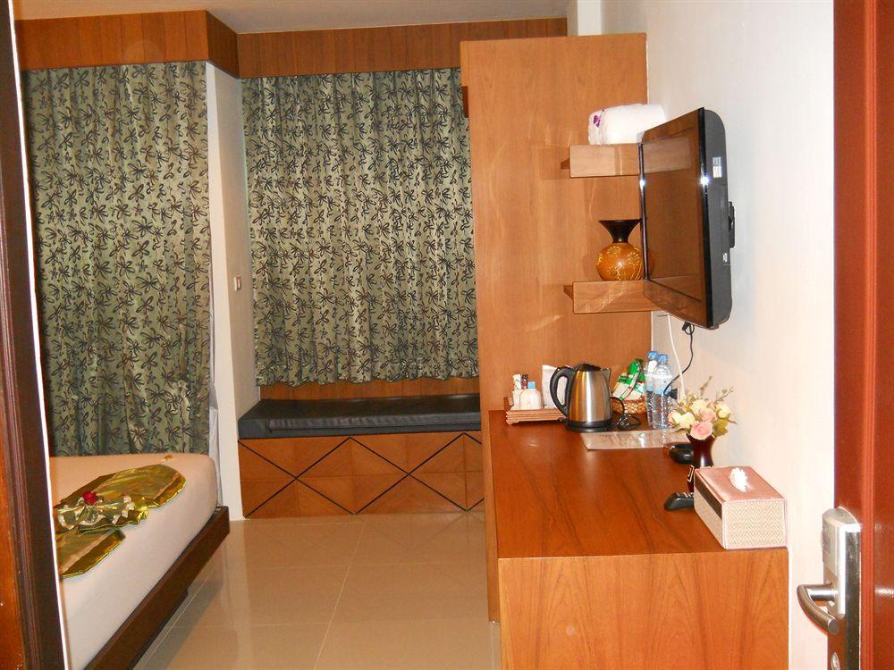 The Chambre Patong Buitenkant foto