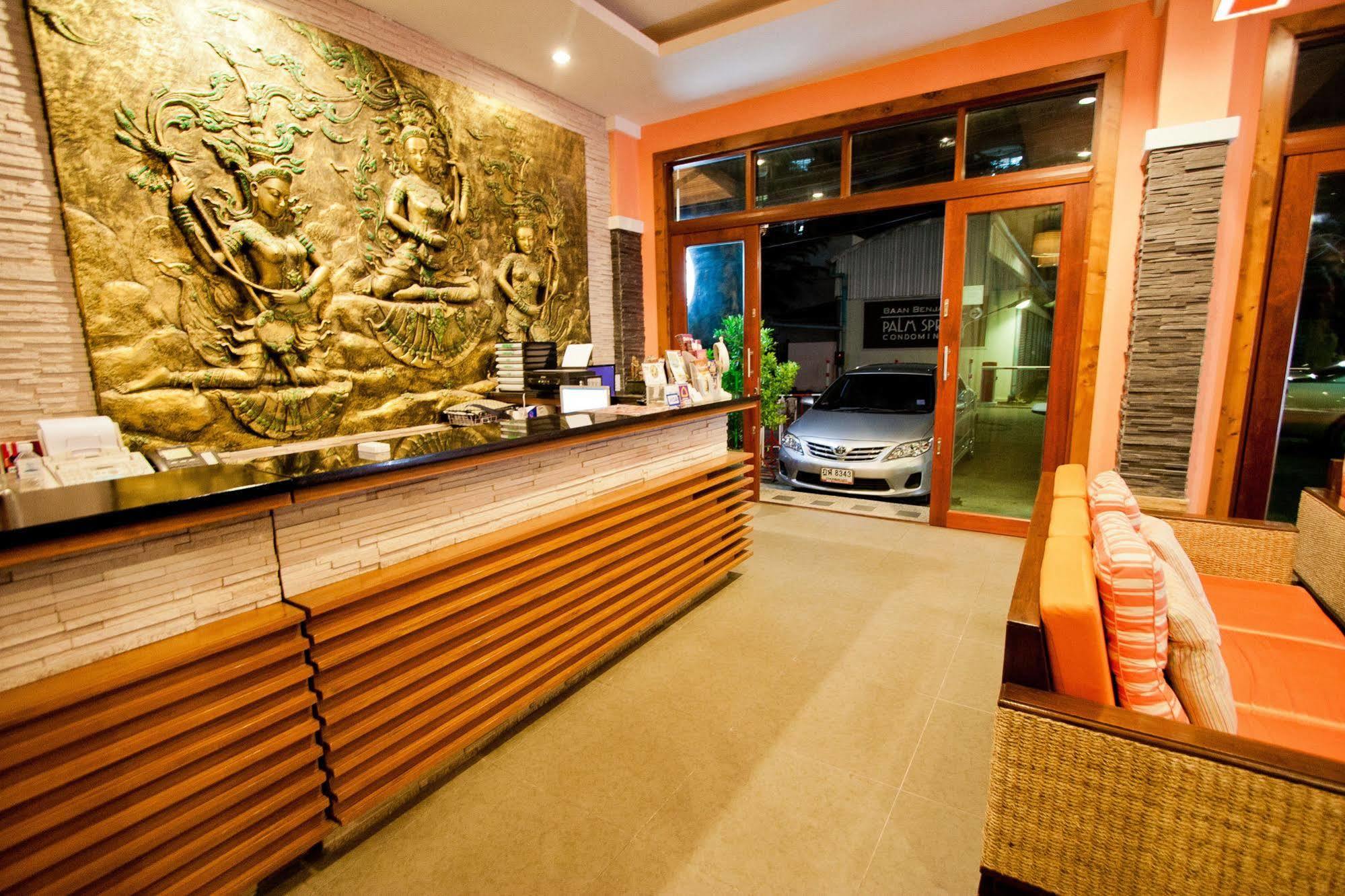 The Chambre Patong Buitenkant foto