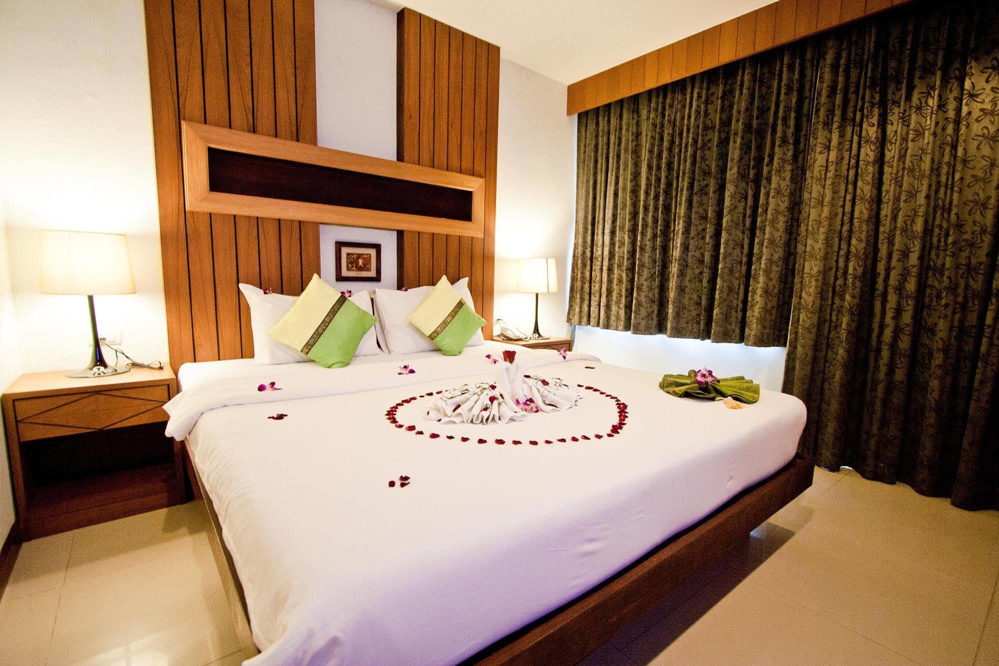 The Chambre Patong Buitenkant foto