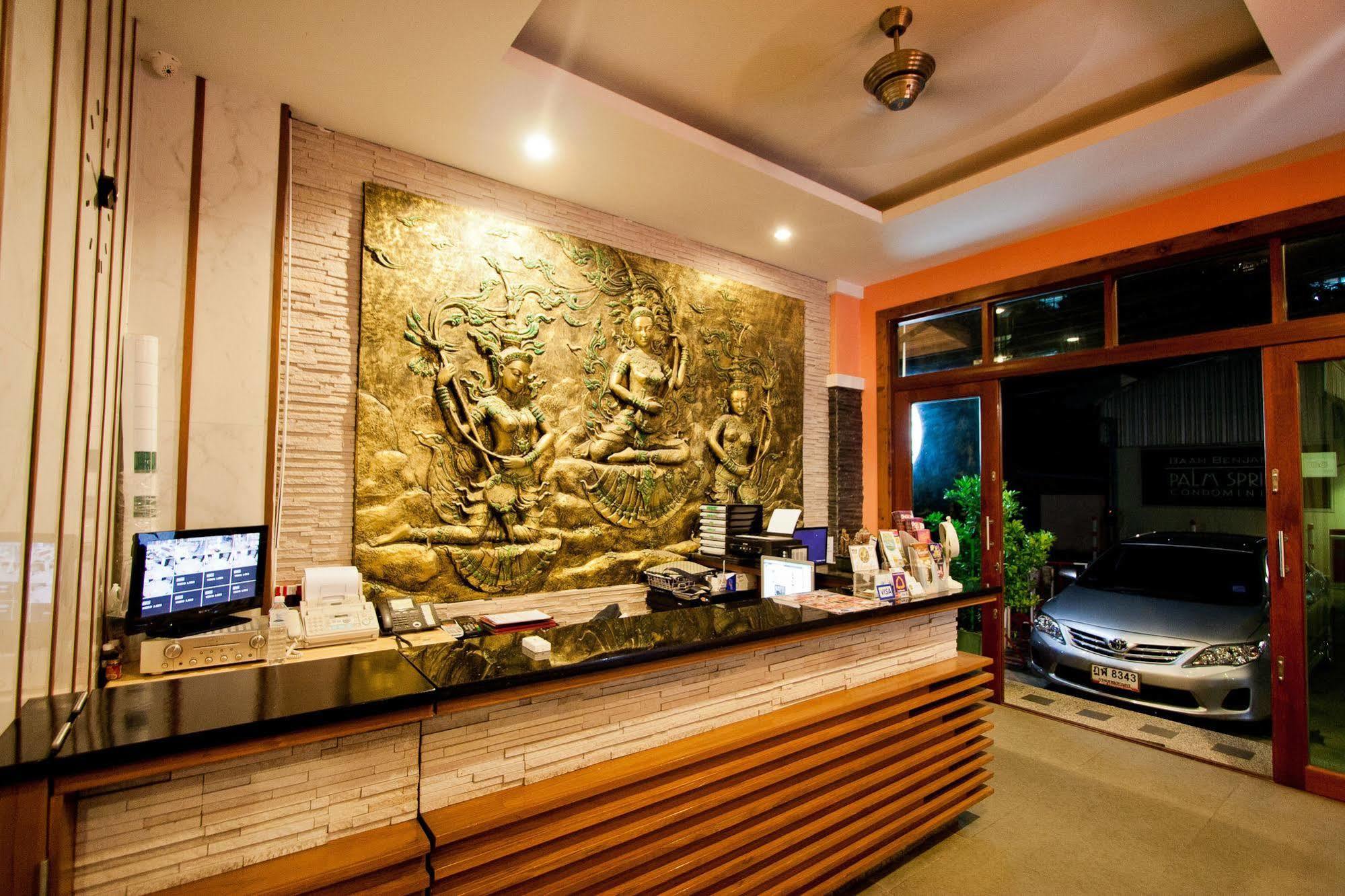 The Chambre Patong Buitenkant foto